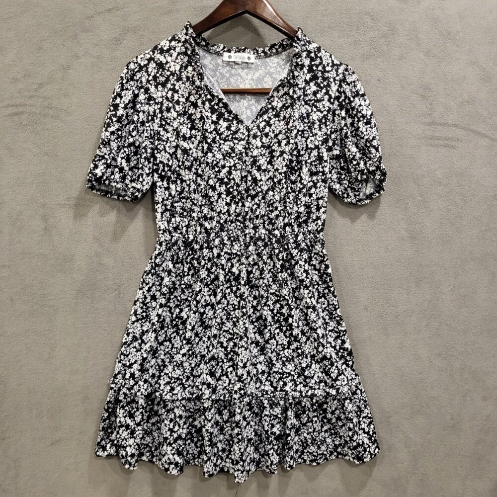 Wilde Floral V Neck Mini Dress Women's‎ Medium Smocked Waist Cottage Boho Girly